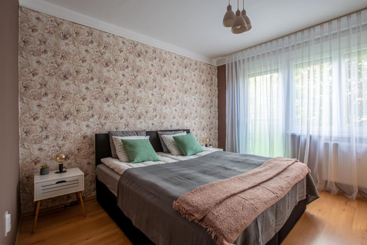Center Home Apartman Orosháza Exteriör bild